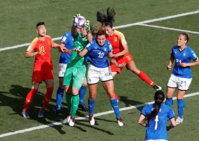 意大利男足不争气 没人关心世界8强的意大利女足?