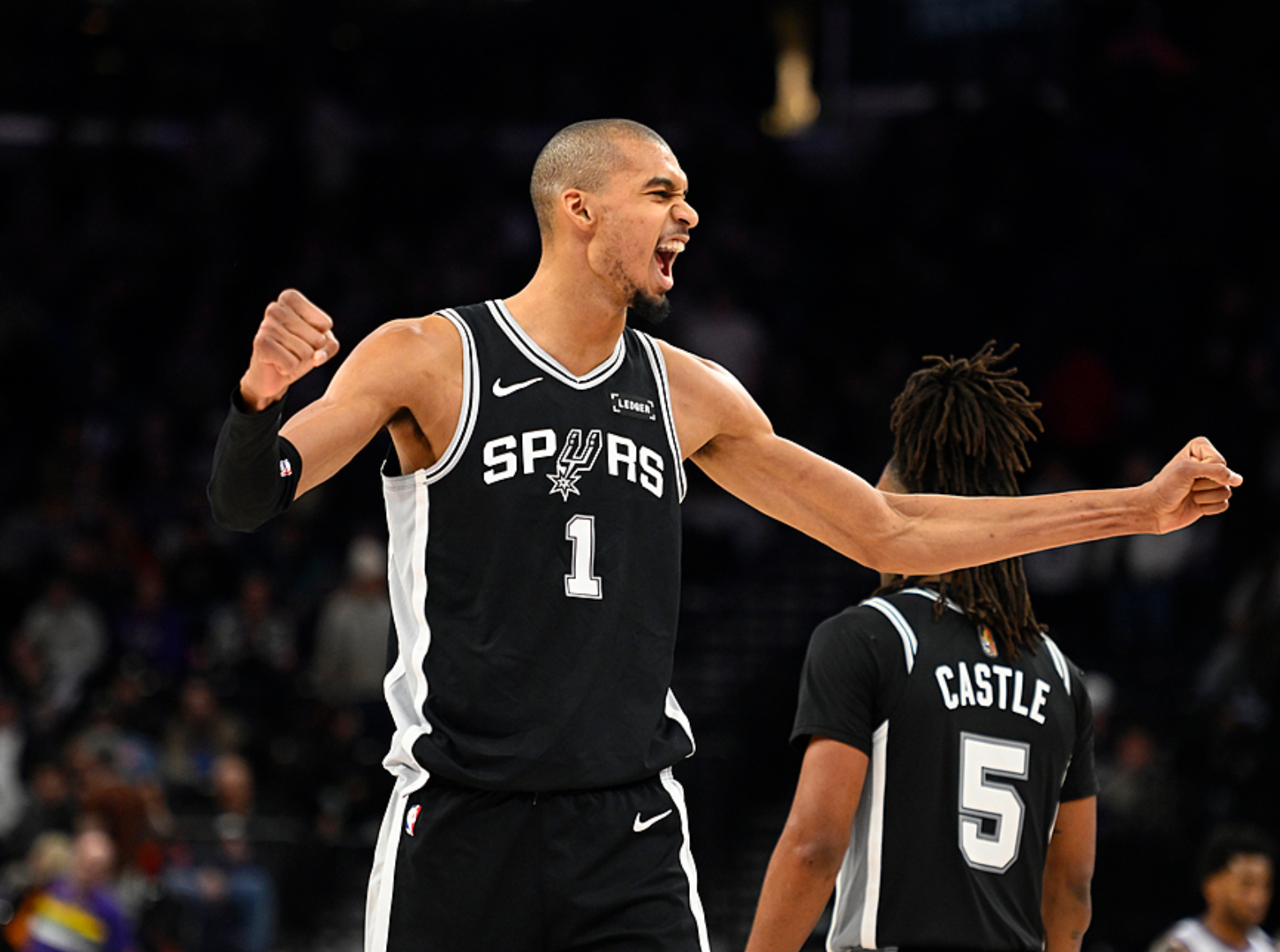 开云中国网站-西部排名又变了：快船创NBA奇迹，掘金收大礼，2队排名互换