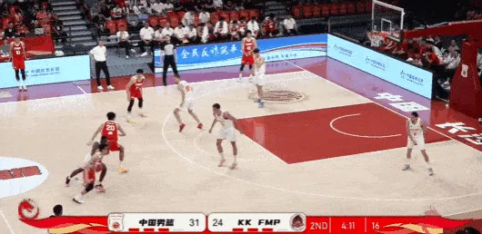 开运体育入口-中国男篮持球过半场，巴尔纳凶狠撞倒赵嘉义吃到违体犯规